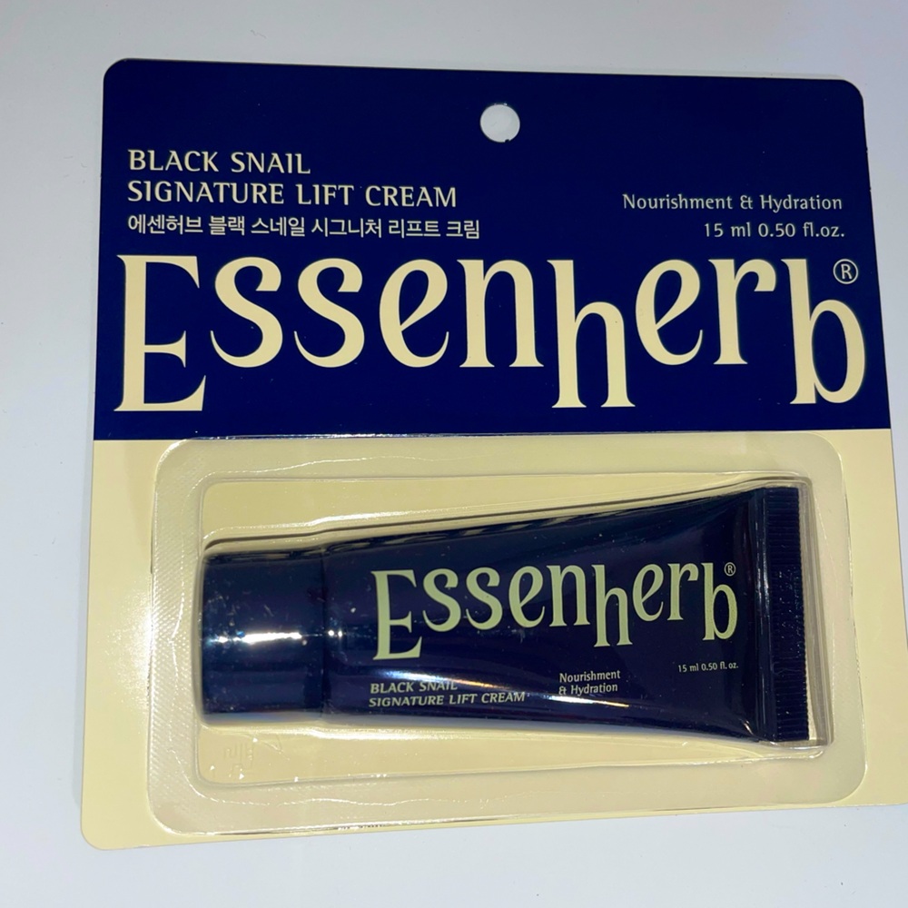 Essenherb Black Snail Signature Lift Cream (K-beauty)